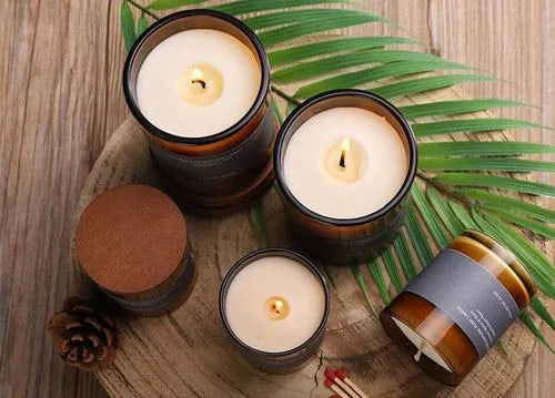 What are the Popular Candle Scents for the Scorching Summer?